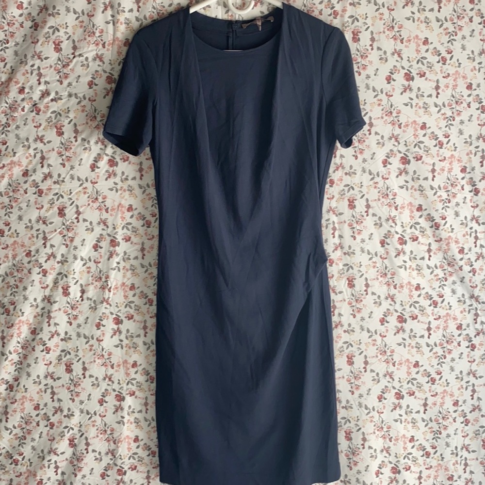 Halton heritage moonshine Gray short sleeve dress size 6 with open fold design